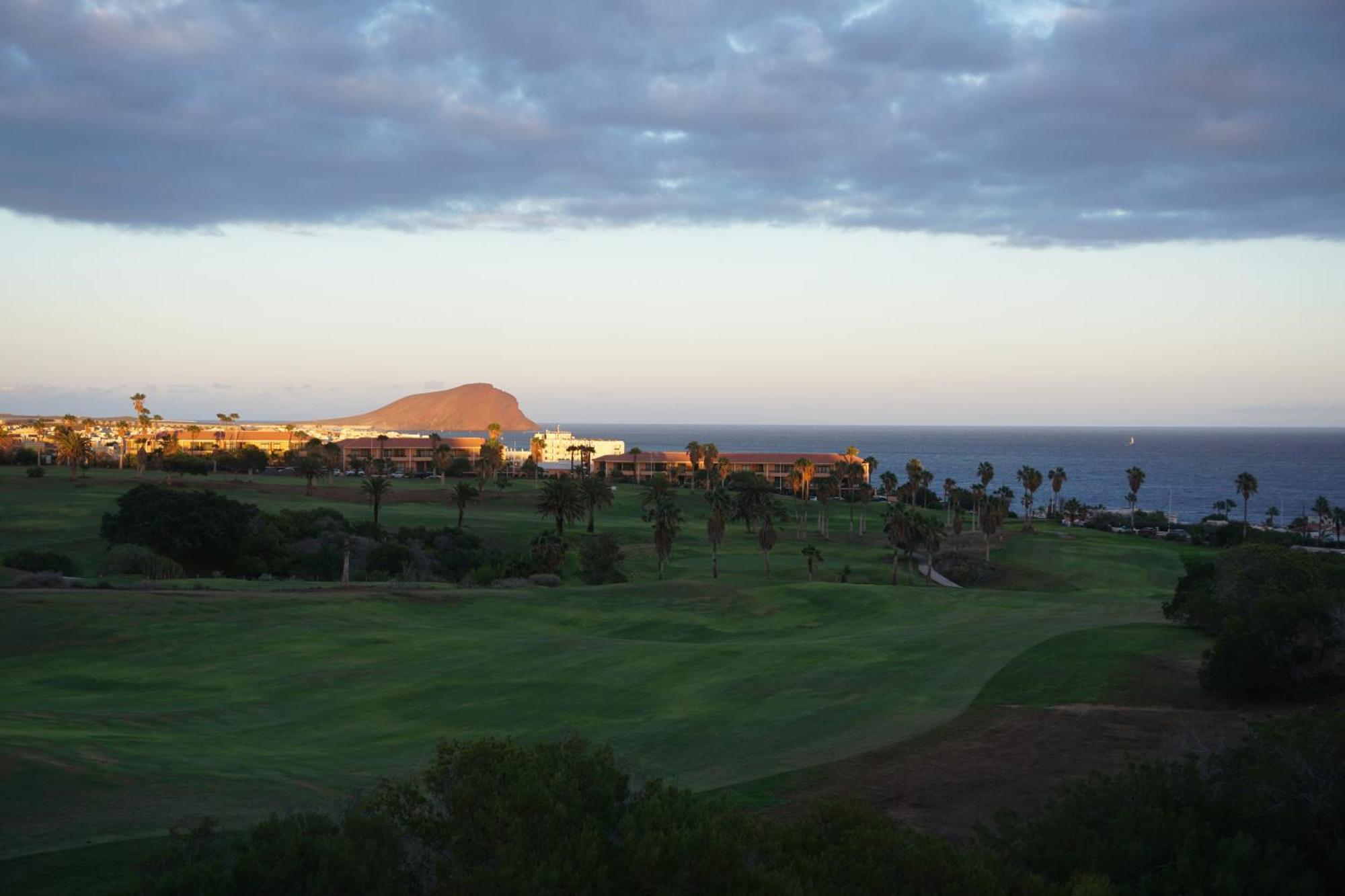 Golf Del Sur Apartment - Magnificent Panorama Of The Ocean, El Teide, And Montana Roja サンミゲル・デ・アボナ エクステリア 写真