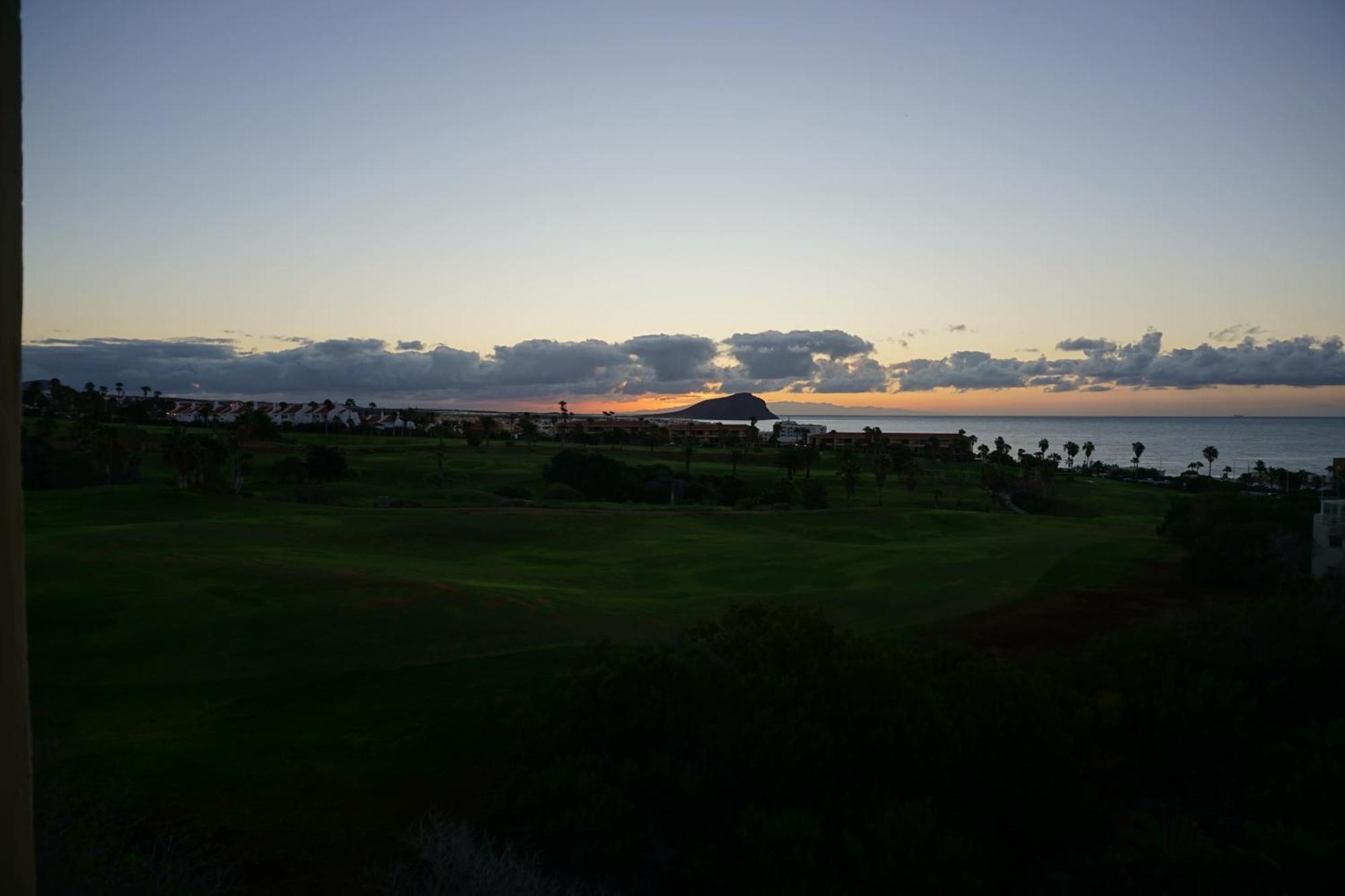 Golf Del Sur Apartment - Magnificent Panorama Of The Ocean, El Teide, And Montana Roja サンミゲル・デ・アボナ エクステリア 写真