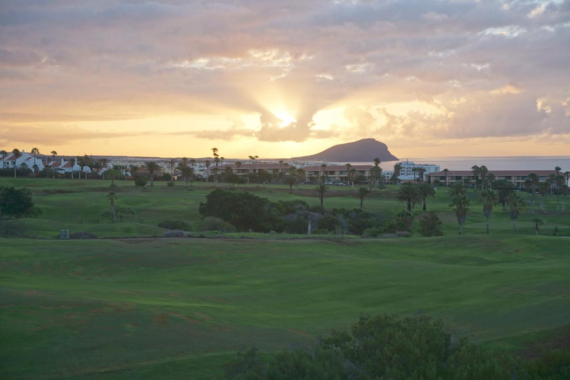 Golf Del Sur Apartment - Magnificent Panorama Of The Ocean, El Teide, And Montana Roja サンミゲル・デ・アボナ エクステリア 写真
